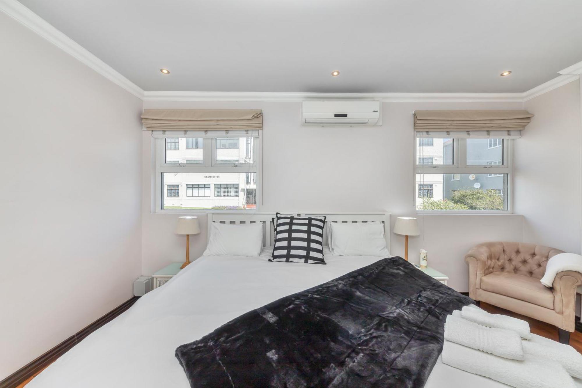 Anchor Bay Workation Hotel เคปทาวน์ ภายนอก รูปภาพ